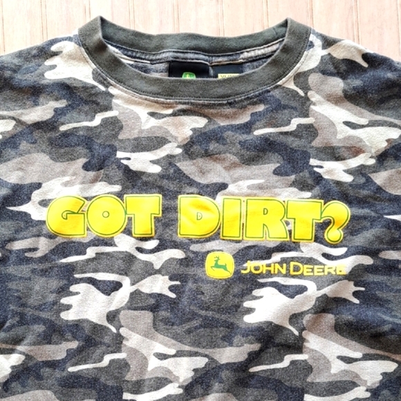 John Deere Gray Green Yellow Camo Tee Short Sleeve 100% Cotton Causal T-Shirt - Picture 2 of 6